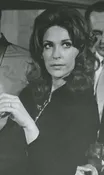 Gloria Manon