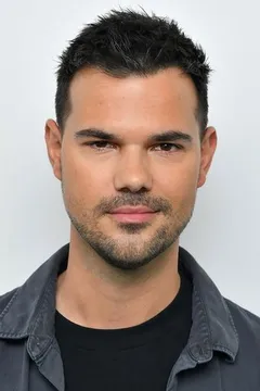Taylor Lautner
