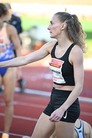 Laura Nicholson