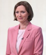 Bettina Schön