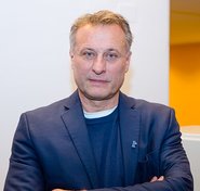 Michael Nyuis