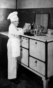 Meinhardt Raabe