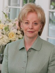 Lynne Cole