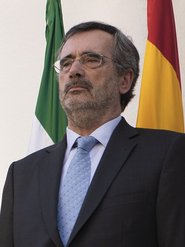 Manuel C Cruz