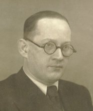 Miklós László